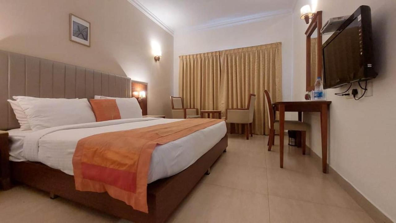 Cochin Palace Kochi Ngoại thất bức ảnh